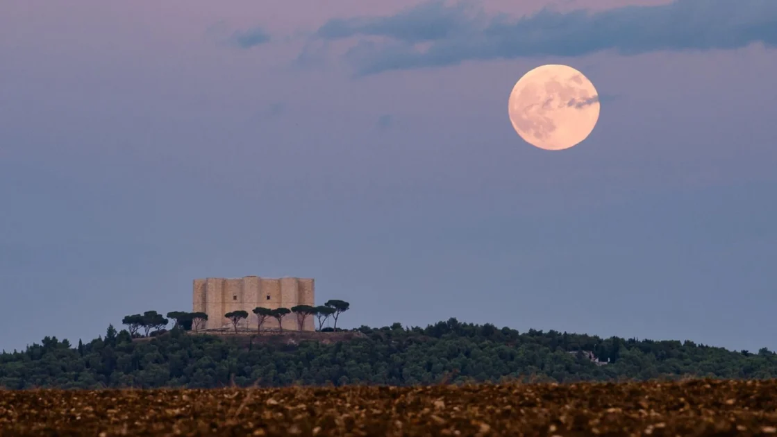 when is the next full moon